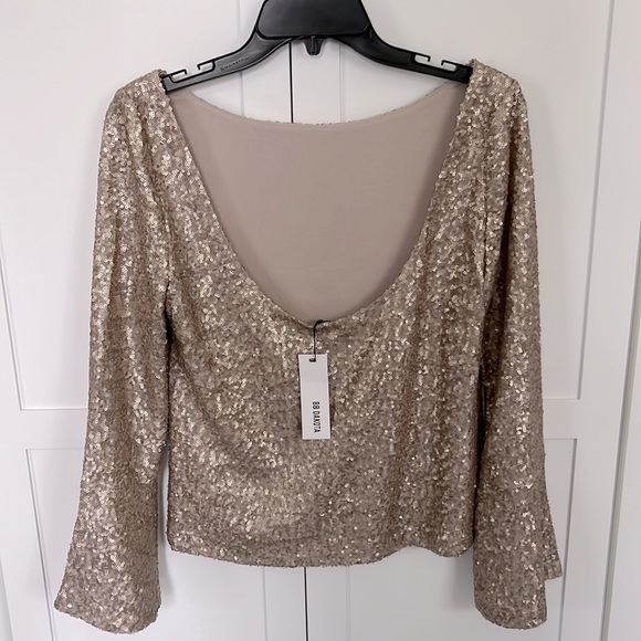 BB DAKOTA $88 Kira Kira Sequin Women’s Top Champagne Size M NWT - Picture 4 of 4